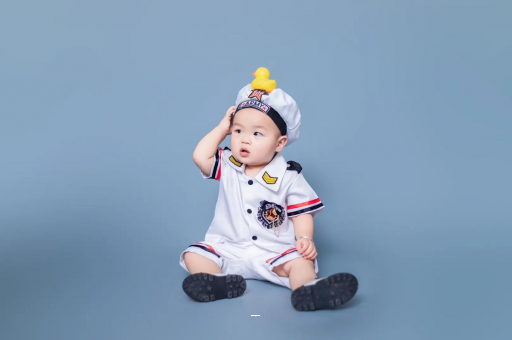 广州代怀试管生子宝宝老摇头怎么回事